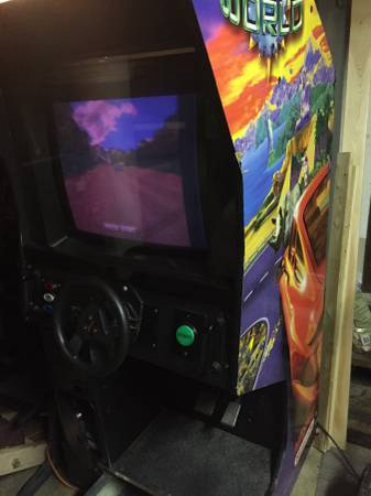 Cruis'n World Arcade Game Upright